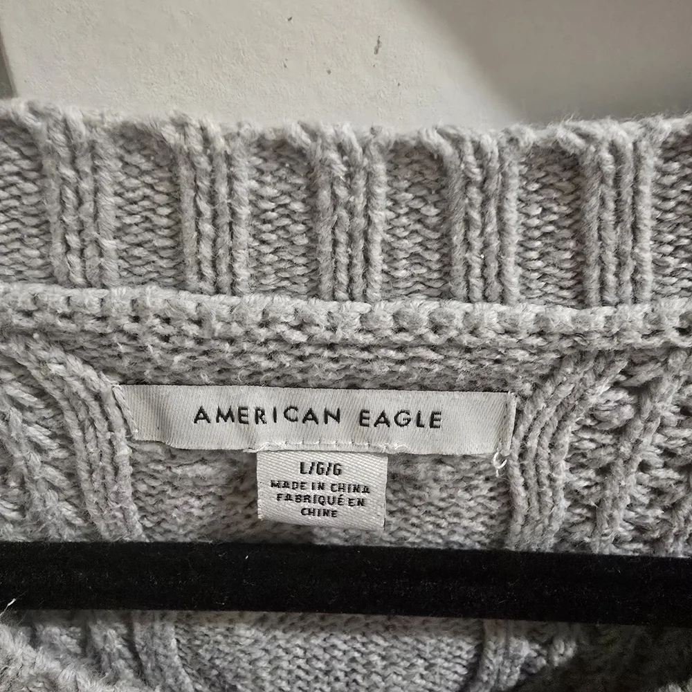 Gray Cable Knit Sweater - Picture 3 of 4